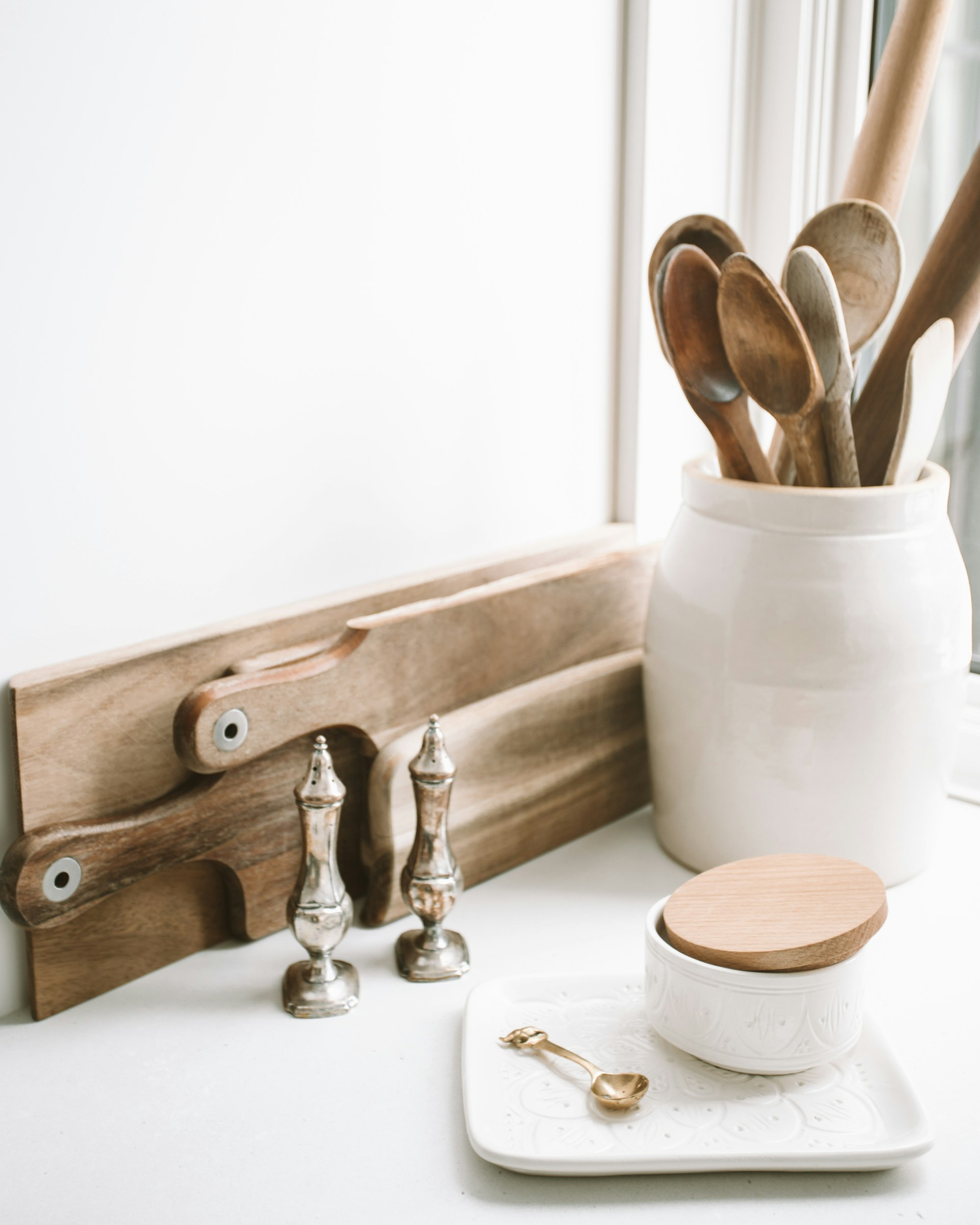 HOME & KITCHEN